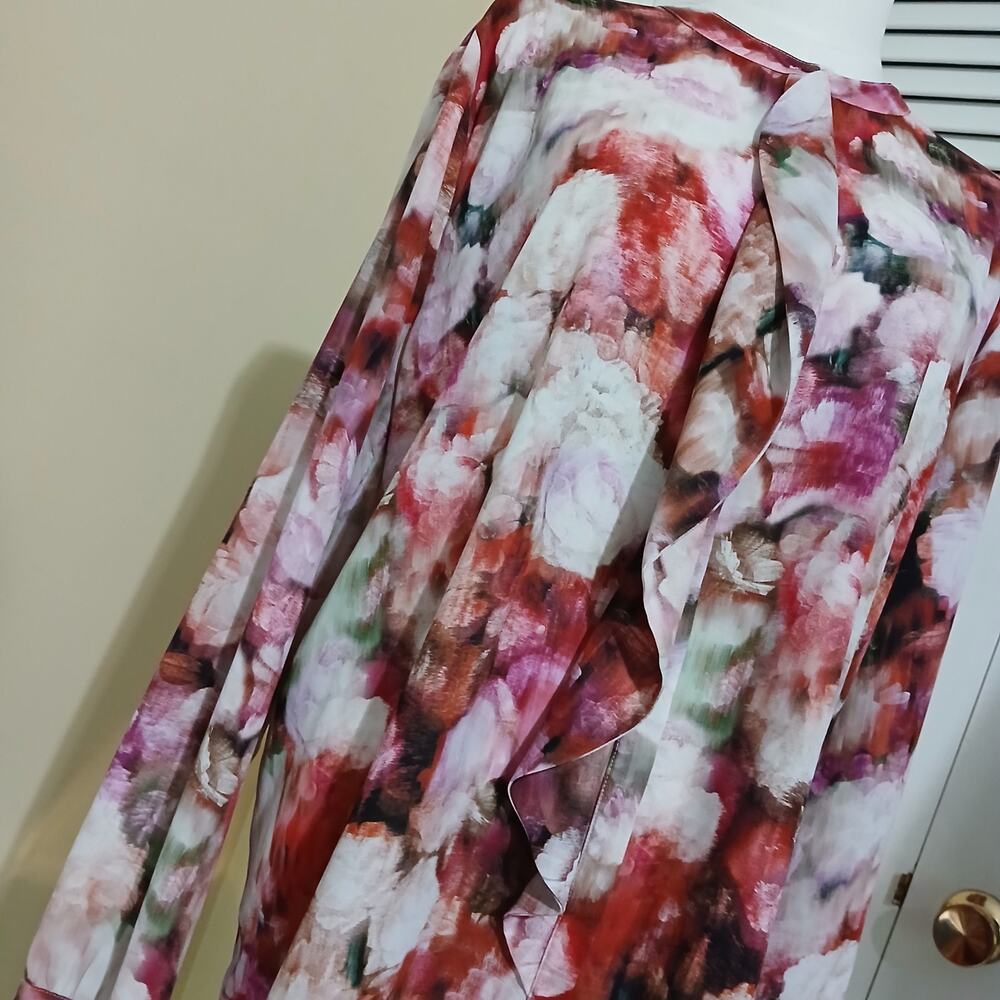 NYDJ Not your Daughters Jeans XL Abstract Floral Long-Sleeved blouse ruffle